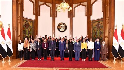 وزيرة الثقافة: احتفاء الرئيس السيسي بالمرأة المصرية يؤكد تقدير الدولة لدورها في بناء الوطن