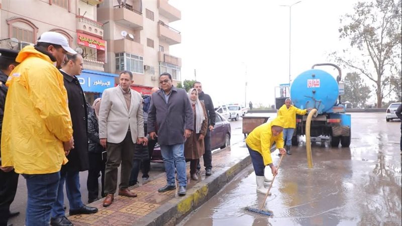 محافظ دمياط يتابع