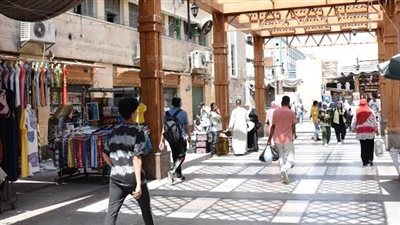 الآليات القانونية لغلق المحال العامة والمراكز التجارية والمطاعم في أسوان