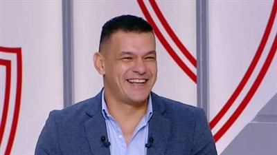 عبد الواحد السيد يساند عاملا بنادى الزمالك خلال محاكمته بقضية رخصة مزورة بالإسكندرية
