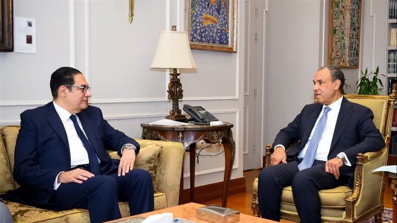 وزير الخارجية ورئيس