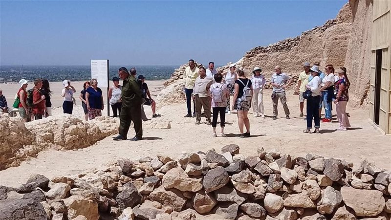 توافد أفواج أجنبية