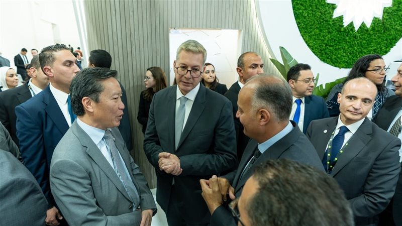 إيجبس، فيتو 