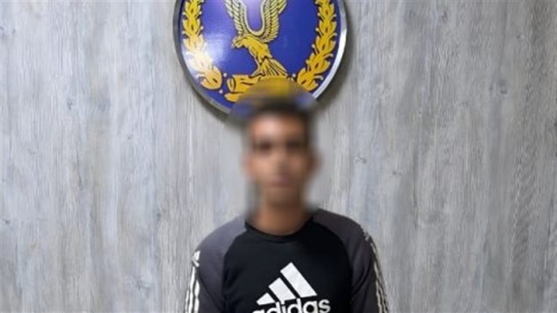 ضبط طالب هدد فتاة