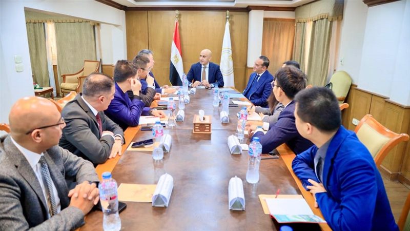 اجتماع وزير التربية