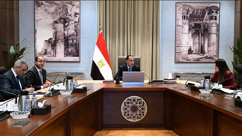 اجتماع برئاسة مصطفى