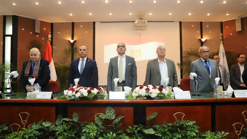 جامعة عين شمس، فيتو