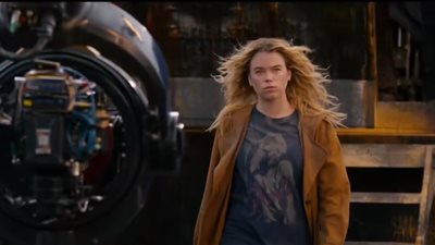  Dc تنشر فيديو من كواليس فيلم Supergirl