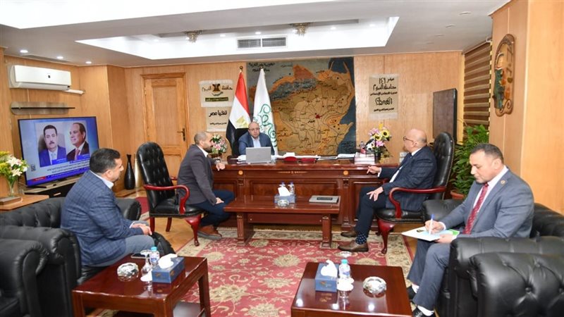 محافظ الفيوم يتابع