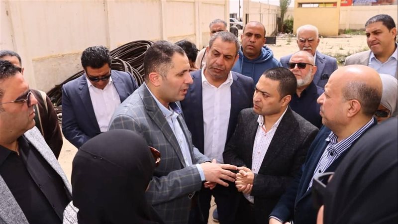 محافظ دمياط يبحث