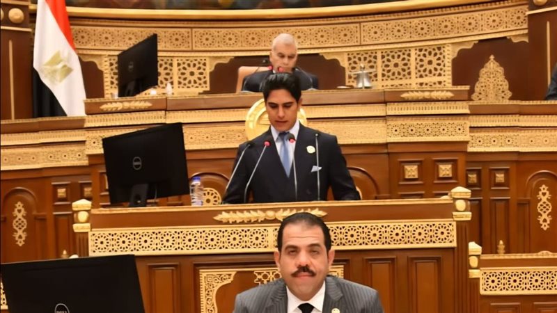 الجلسة العامة لمجلس