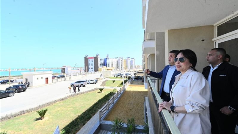 وزيرة الإسكان تتفقد