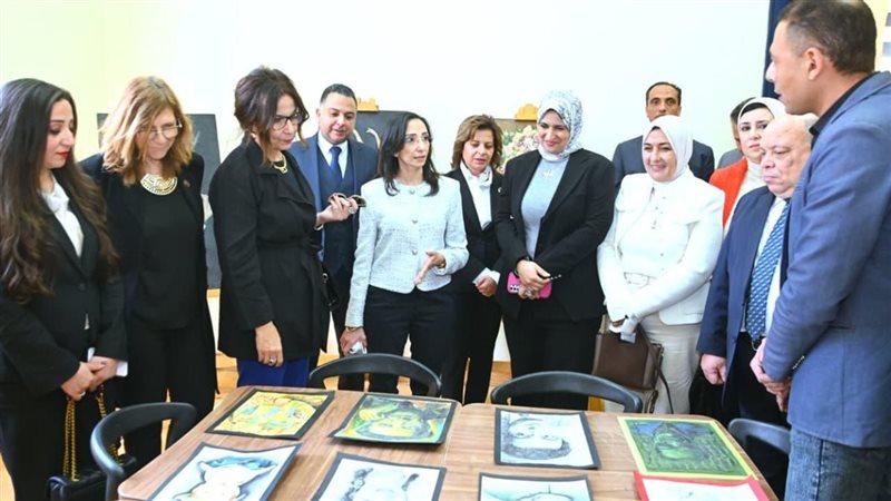 جولة وزيرة الثقافة