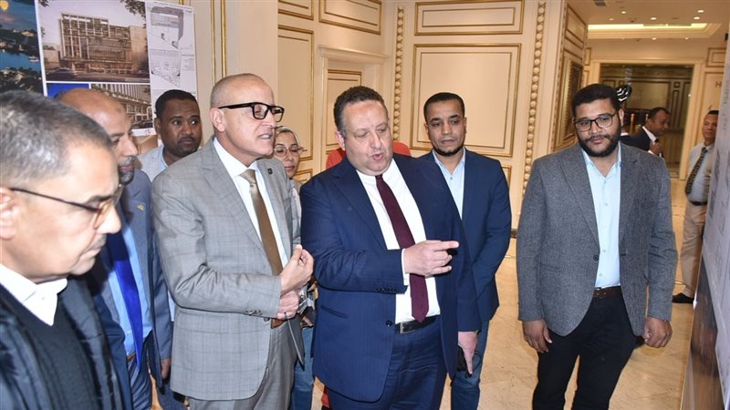 أثناء اللقاء 