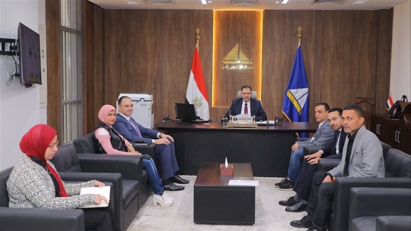 محافظ دمياط والمصرية