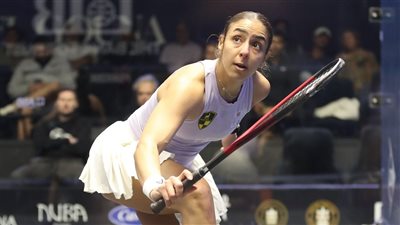 مواجهة قوية بين هانيا الحمامي وأمينة عرفي في نصف نهائي بطولة الجونة للإسكواش 