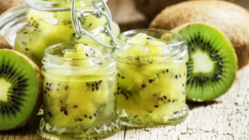 مربى الكيوي، فيتو