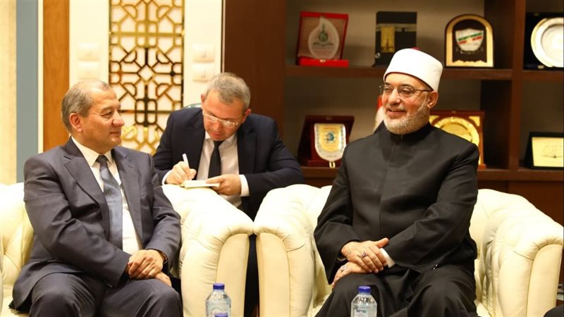 جانب من الزيارة 