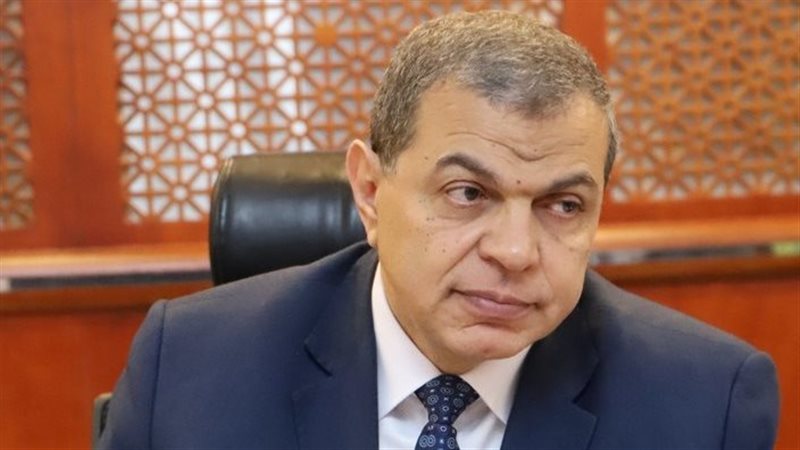 وزير القوى العاملة