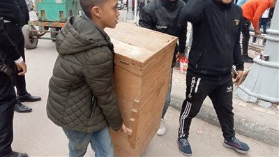 حملة مكبرة لإزالة الإشغالات والتعديات من شوارع حي وسط في الإسكندرية