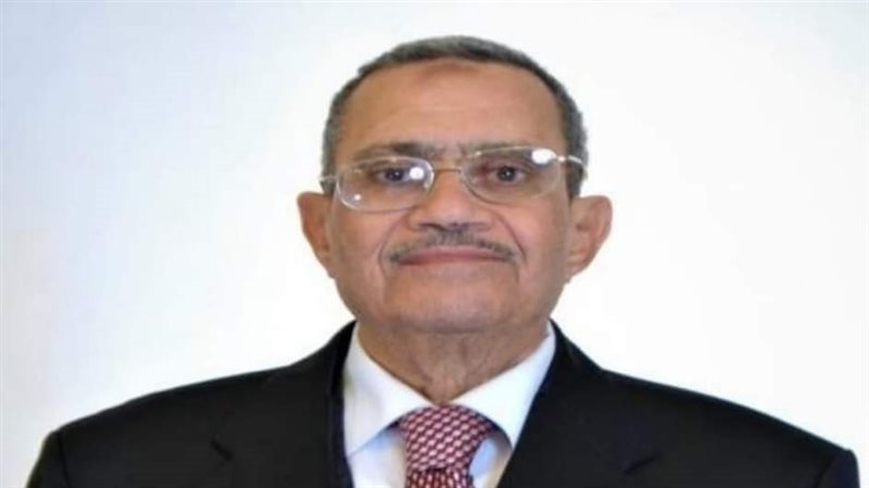شقيق محمود العربي