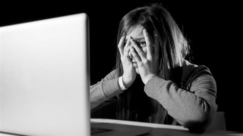 ابتزاز قاصر بمقاطع