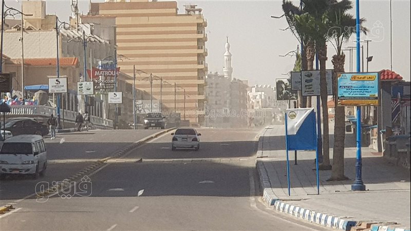 عاصفة ترابية تضرب