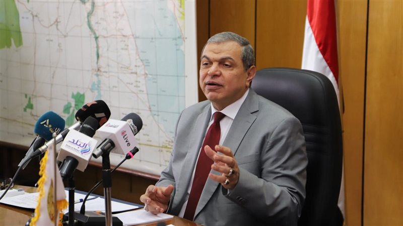 وزير القوى العاملة