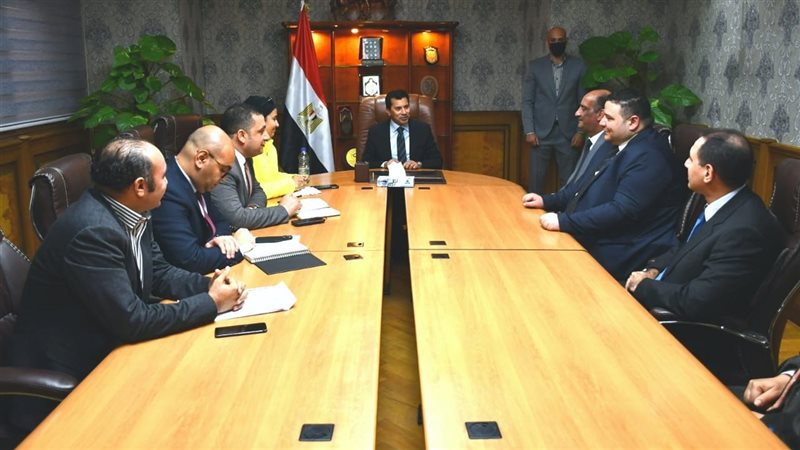 وزير الشباب والرياضي