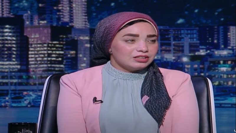 آية يوسف معلمة الدقهلية
