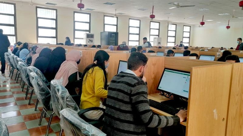 بدء الاختبارات الالكترونية