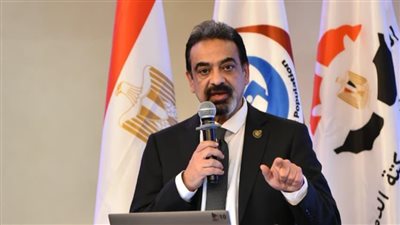الصحة: سحب ترخيص مزاولة المهنة ليس عشوائيا وحماية أرواح المصريين خط أحمر