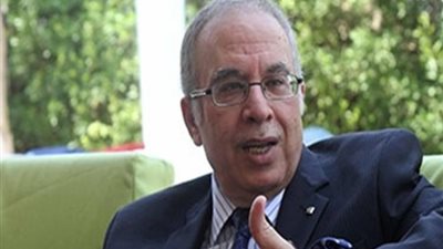 بعدما حير الأطباء، أستاذ بجامعة هارفارد يكشف علاج ينهي مرض السكر للأبد 