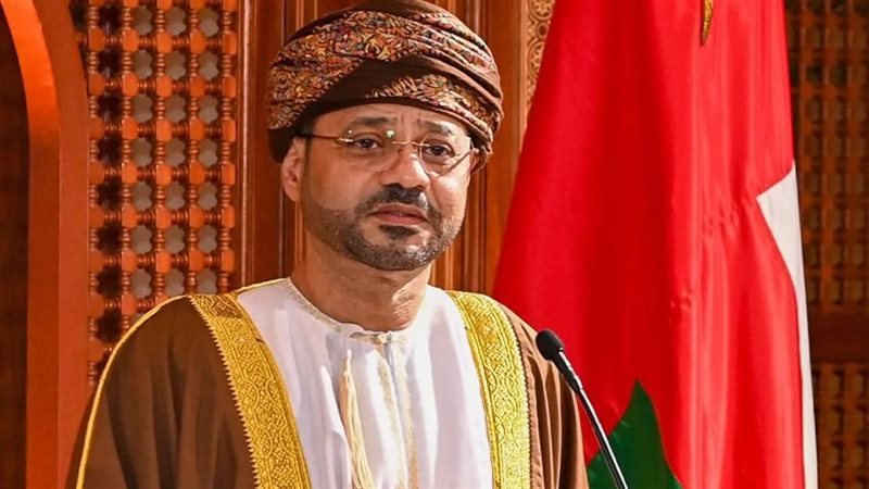 وزير الخارجية العماني