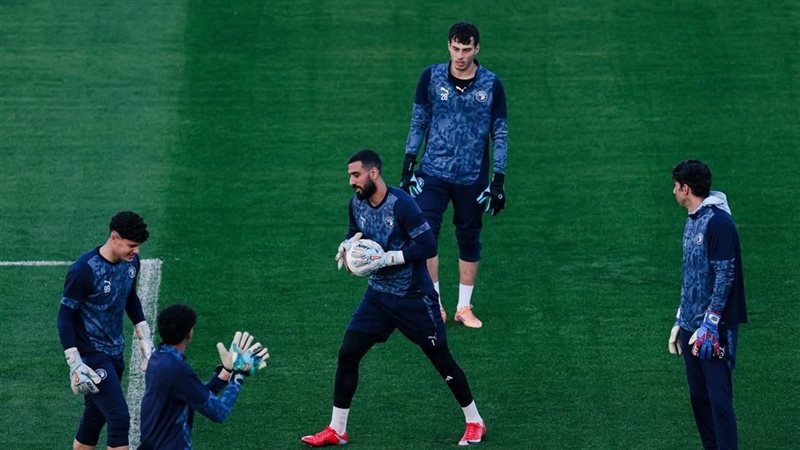 بيراميدز، فيتو 