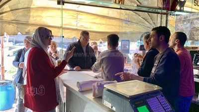رغم ارتفاع الأسعار، المصريون يتمسكون بطقوس شم النسيم (صور) 