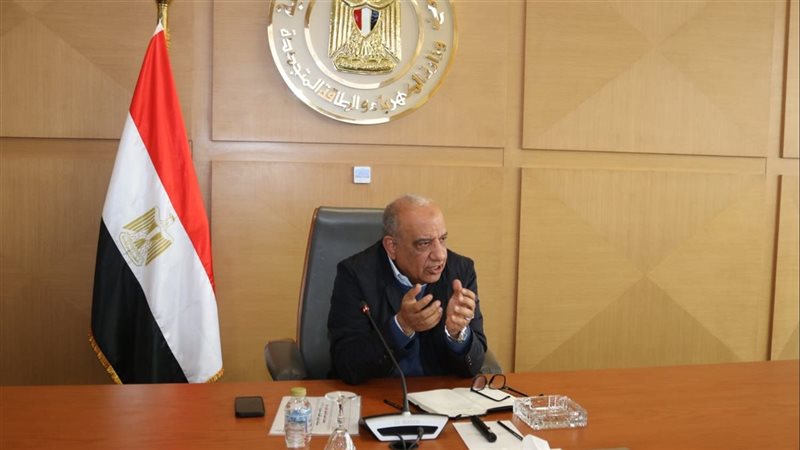 الدكتور محمود عصمت