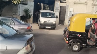 تشييع جثمان سيدة ألقت بنفسها من الطابق الـ13 بالإسكندرية
