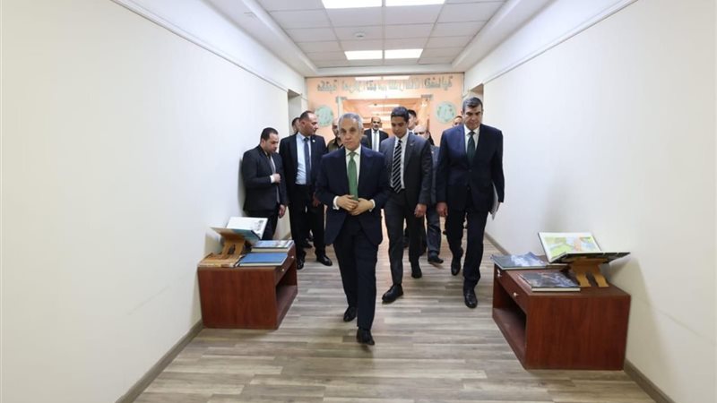 وزير العدل خلال الجولة