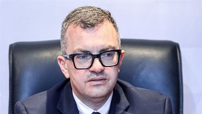 الدكتور احمد رستم