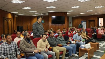 مياه الشرقية: رئيس مجلس الإدارة يلتقي جميع العاملين بالقطاع التجاري 