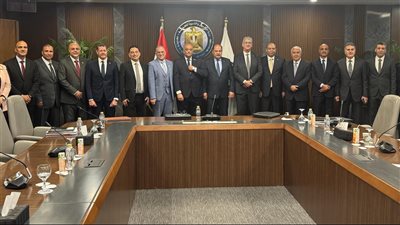 وزير البترول يوجه بإعداد خطة متكاملة للاستثمار في العنصر البشري 