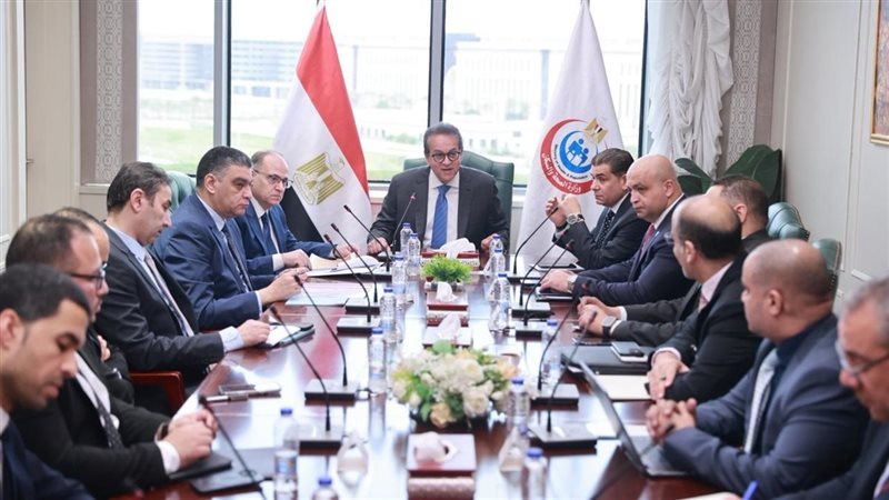 اجتماع د.خالد عبدالغفار