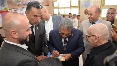 محافظ الدقهلية يفتتح مدرسة ناجي برهام للتعليم الأساسي بمدينة الكردي 