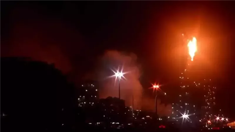 انفجارات وحريق ضخم