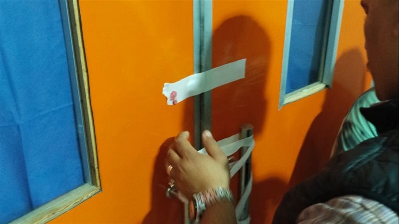 جانب من إغلاق المركز،