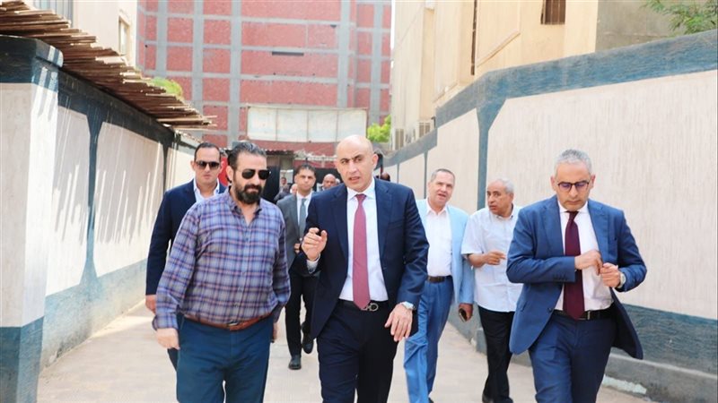 محمد عبد اللطيف وزير
