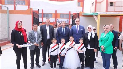 محافظ دمياط يتابع نتائج مبادرة 
