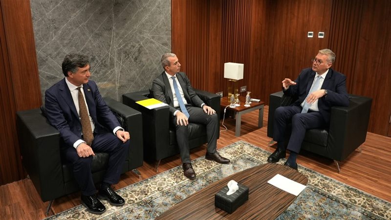 بدوي أثناء اللقاء،
