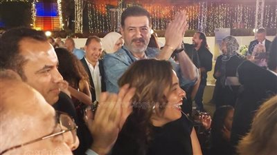 نجوم الفن يختتمون حفلهم على هامش مهرجان سينما المرأة بالرقص على 